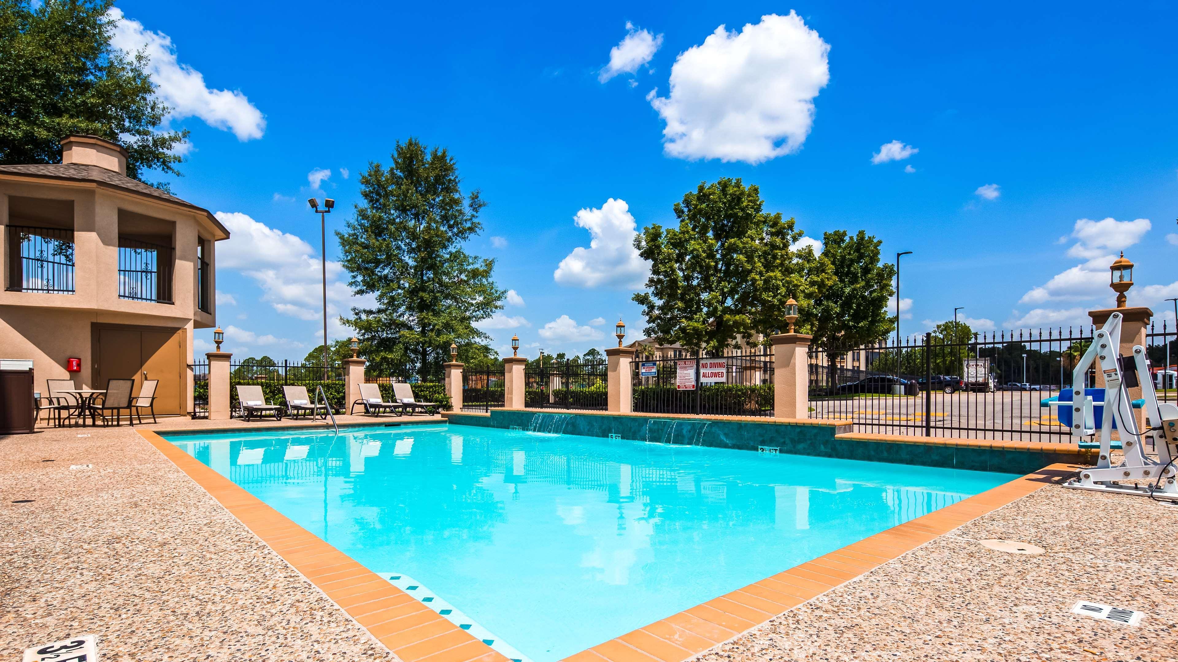 Best Western Plus North Houston Inn & Suites Екстер'єр фото
