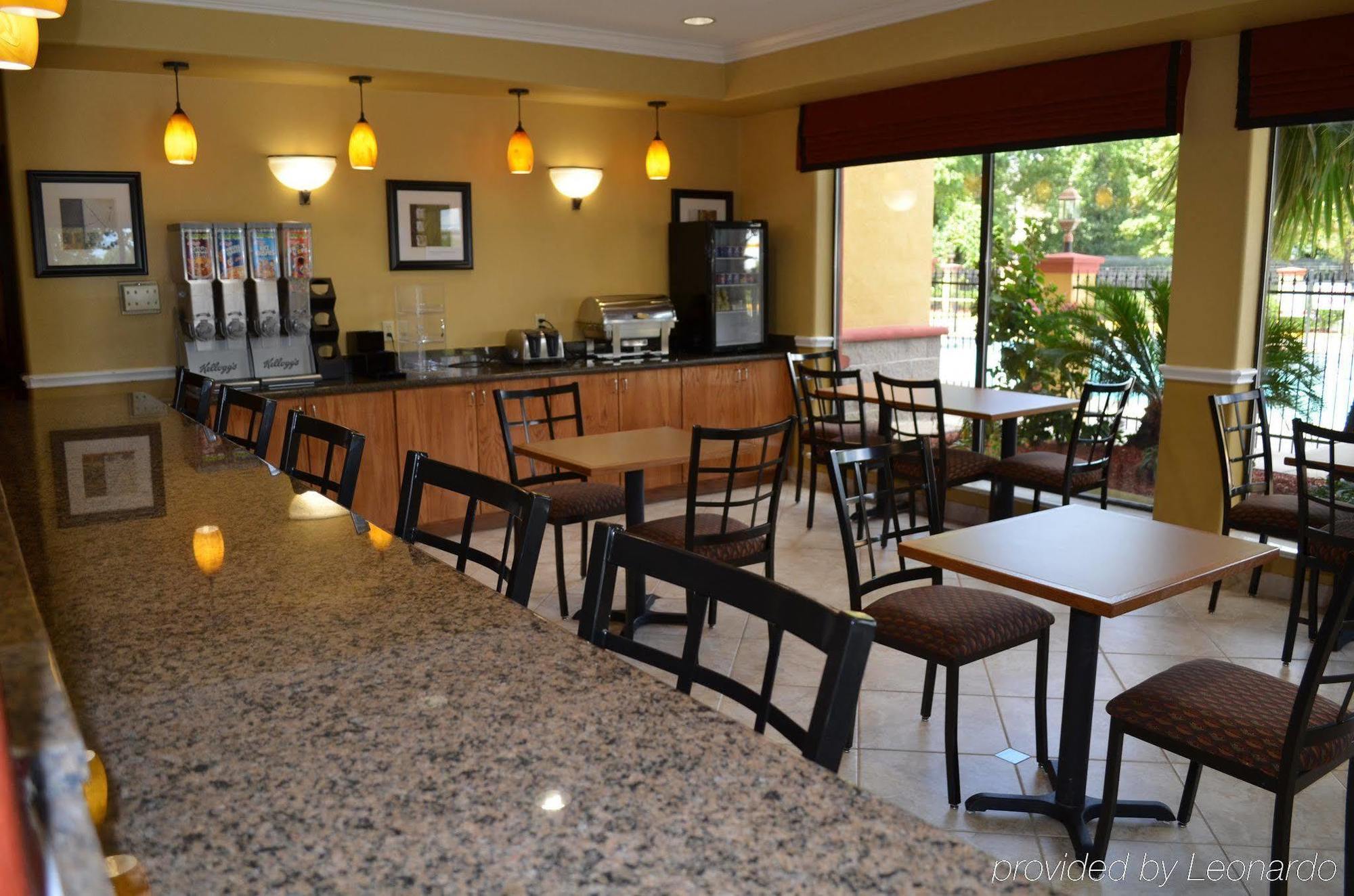 Best Western Plus North Houston Inn & Suites Ресторан фото