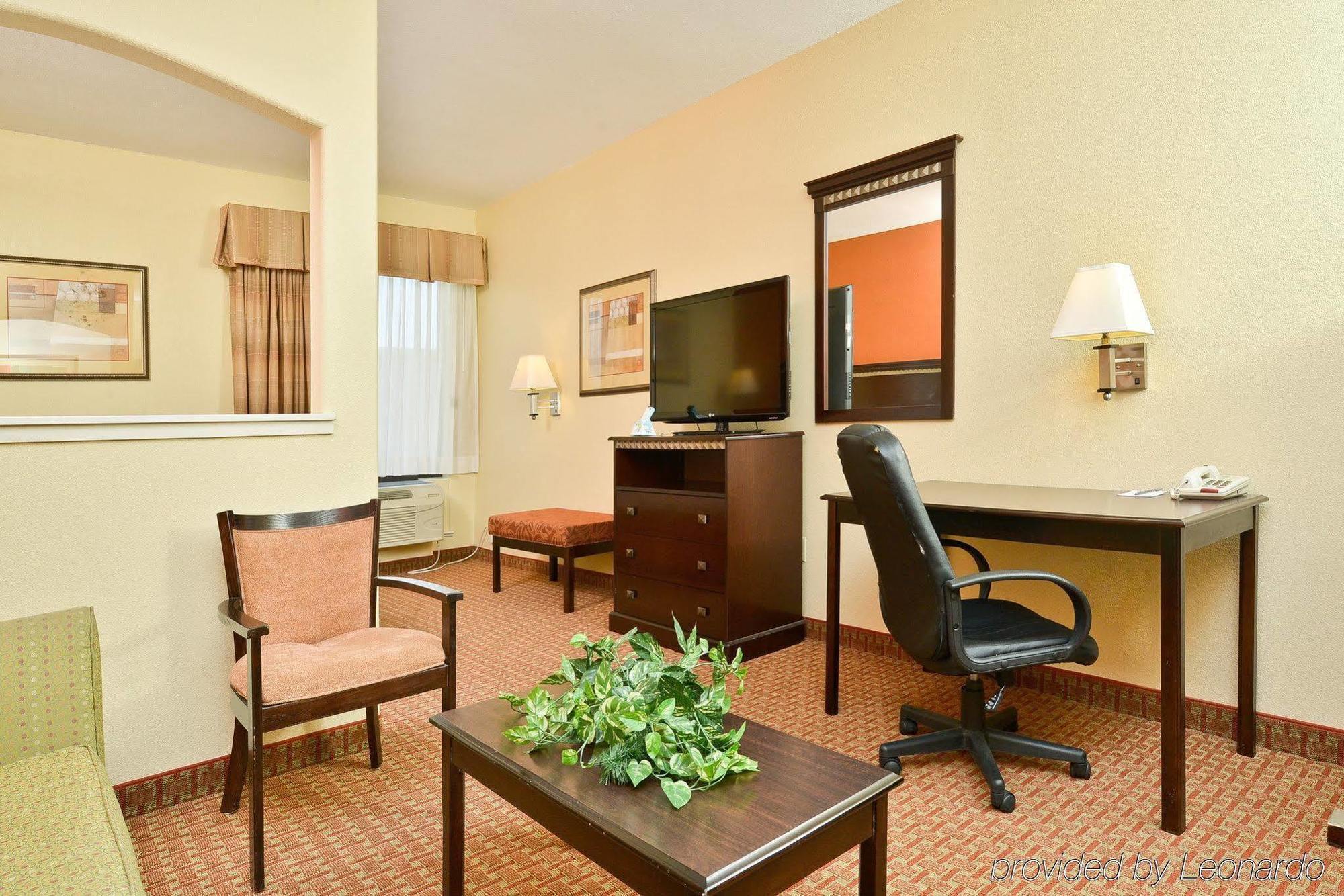 Best Western Plus North Houston Inn & Suites Екстер'єр фото