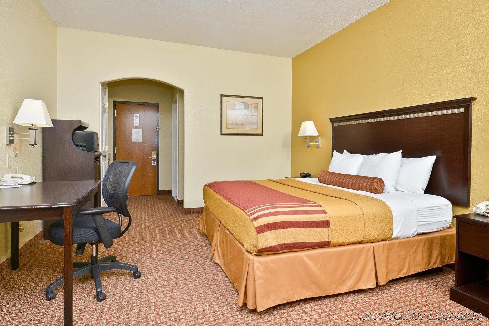 Best Western Plus North Houston Inn & Suites Екстер'єр фото